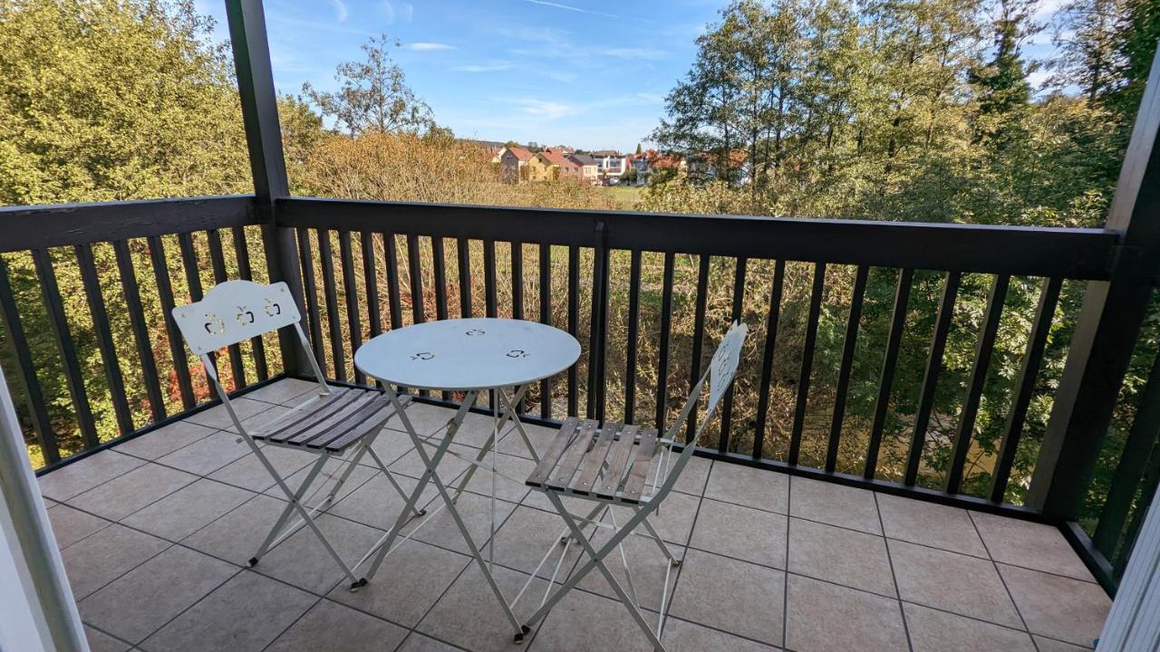 Les Tilleuls - Appartement De Charme Avec Balcon 贝尔福 外观 照片